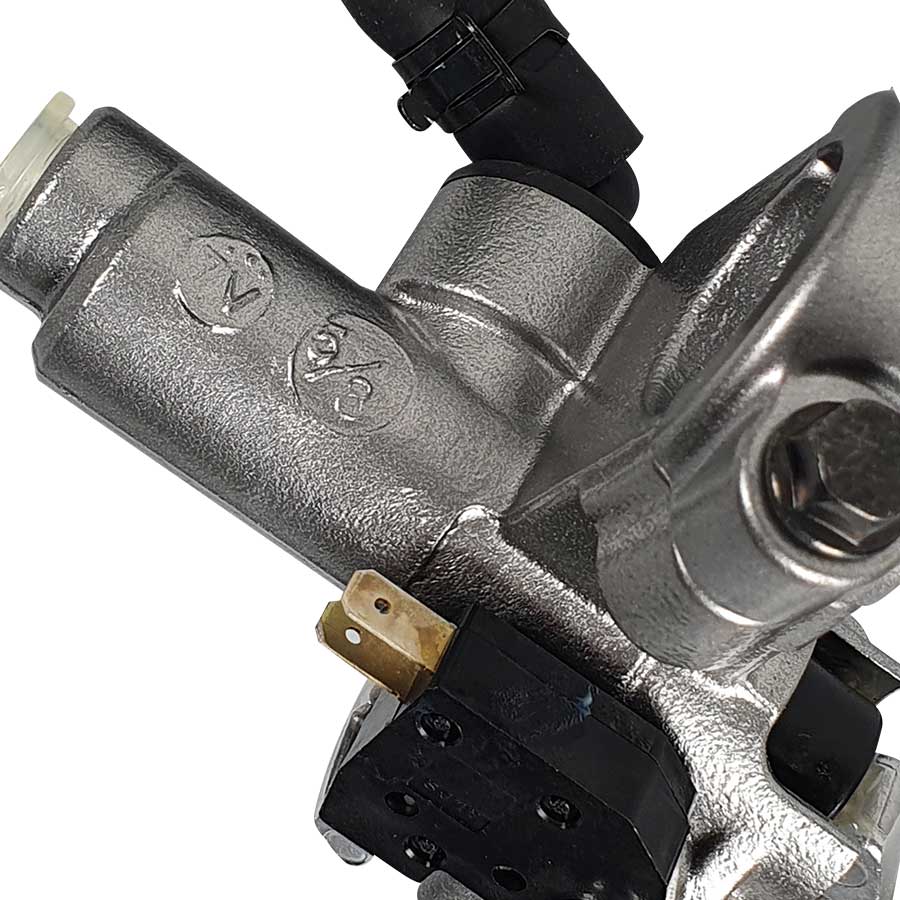 Nissin Bremspumpe mit 5/8 bzw. 15,87 mm Kolbendurchmesser silber Kennzeichnung