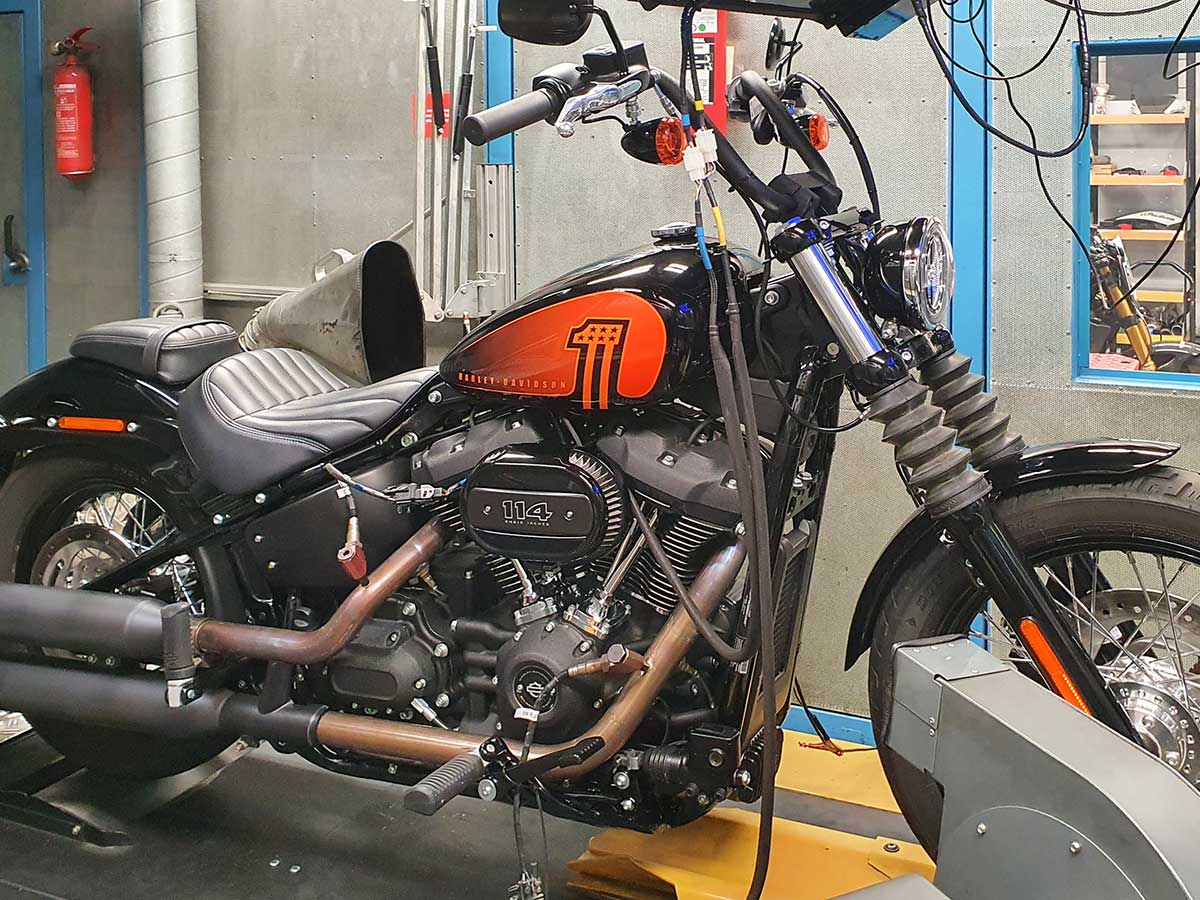 Harley Davidson bei der Abstimmung des Steuergerätes auf dem micron Prüfstand