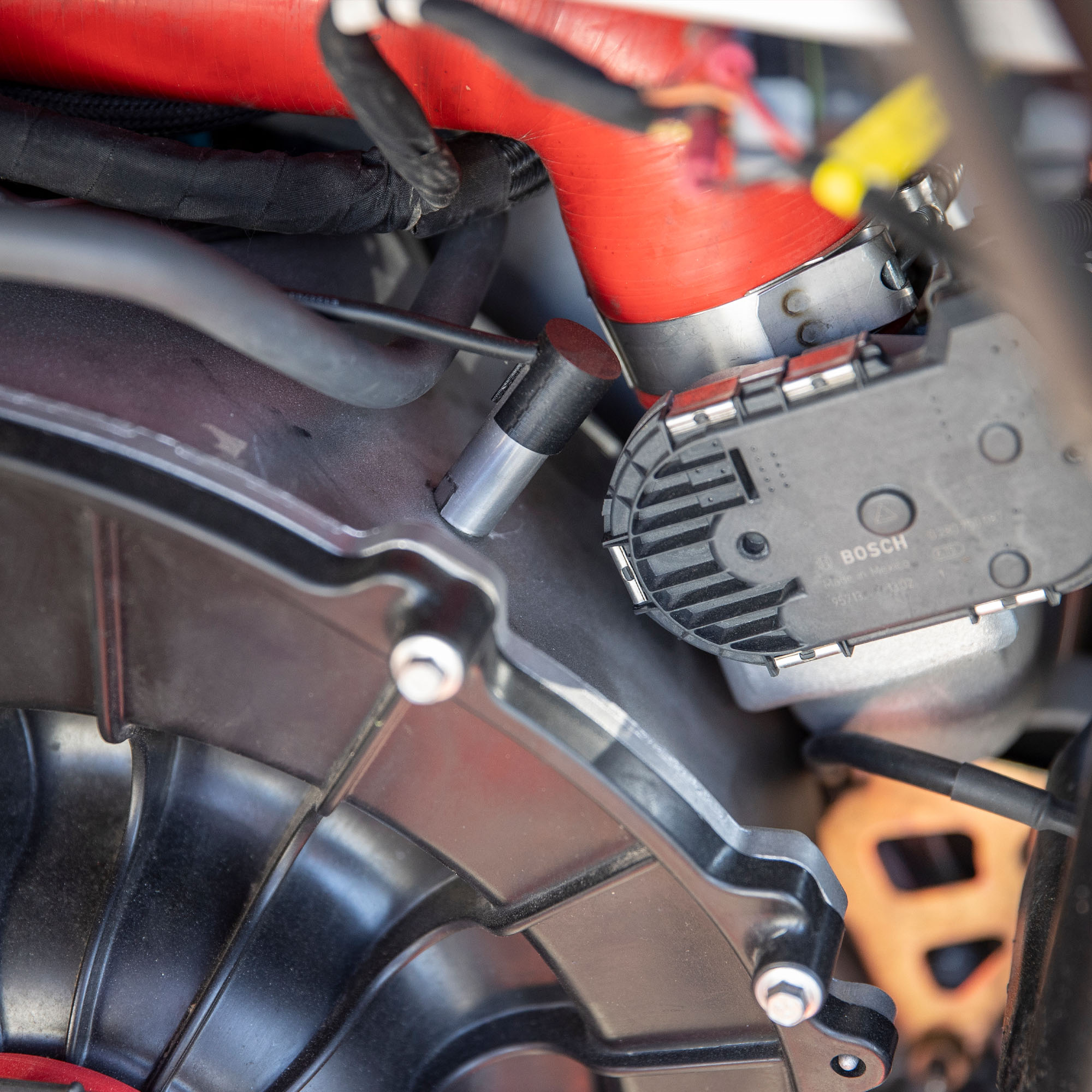 Montagebeispiel Dynojet Temperatursensorkit für Antriebsriemen von Polaris UTV, ATV, Quad und SxS Modellen 2014-202