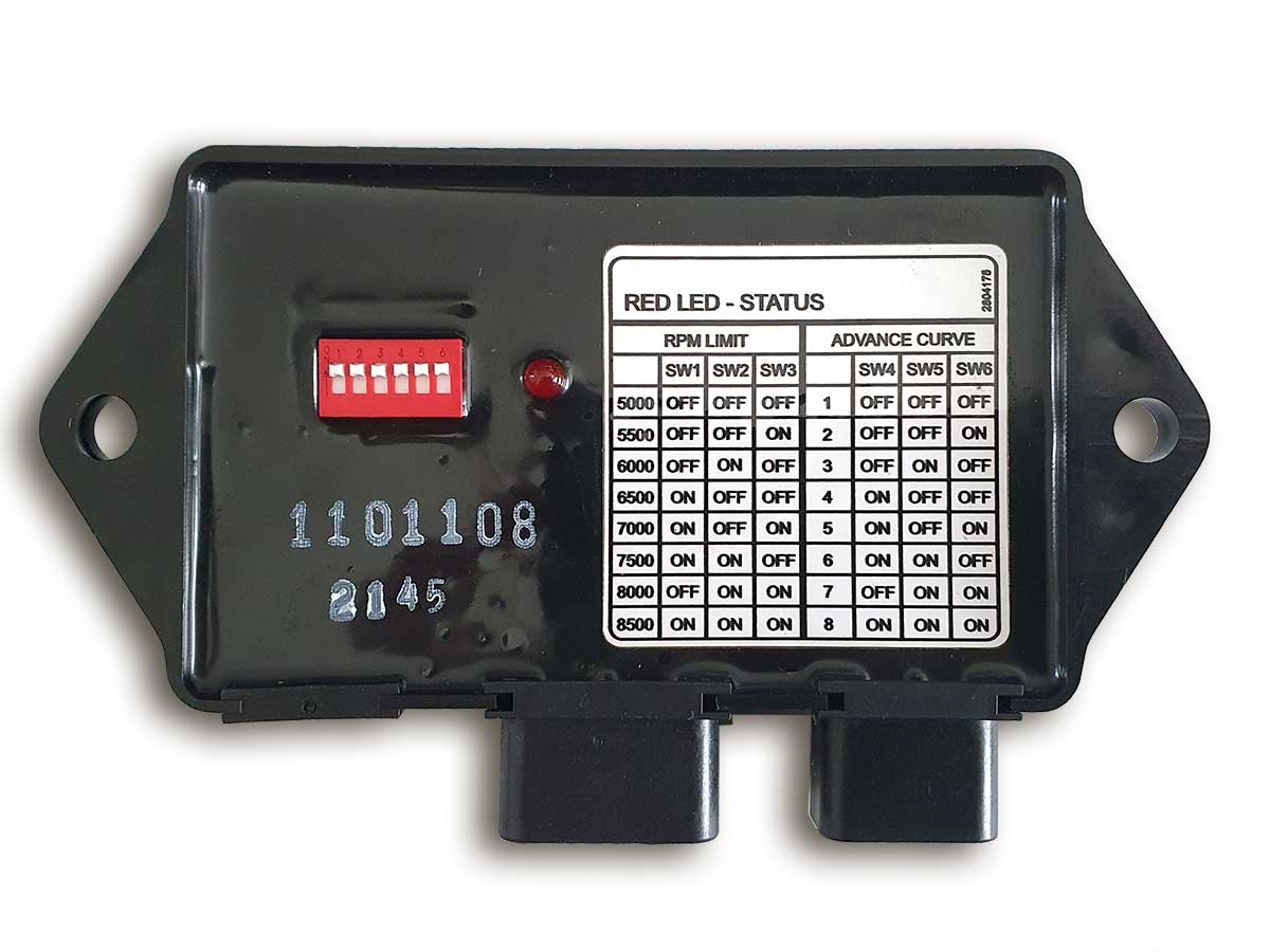 Rückseite mit Verstellern der Dyna 3000 Digitalzündanlage Suzuki VS 1400 Intruder 1996-2007